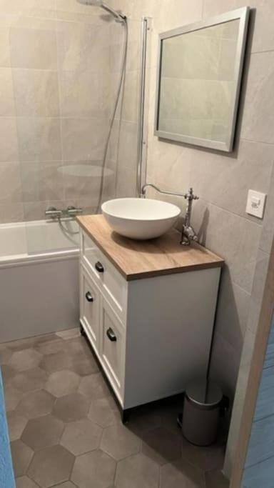 Appartement Douillet, Amenage Proche Riviera. Attalens Exteriör bild